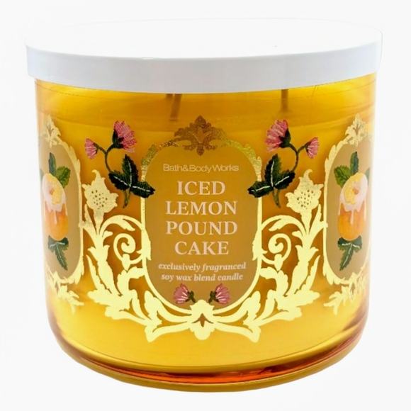 NEW Bath and Body Works 3 Wick Candle - Picture 1 of 4